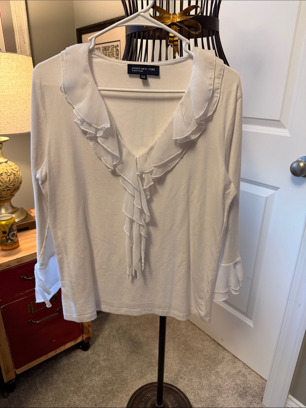 Jones New York white Ruffle V-Neck Blouse